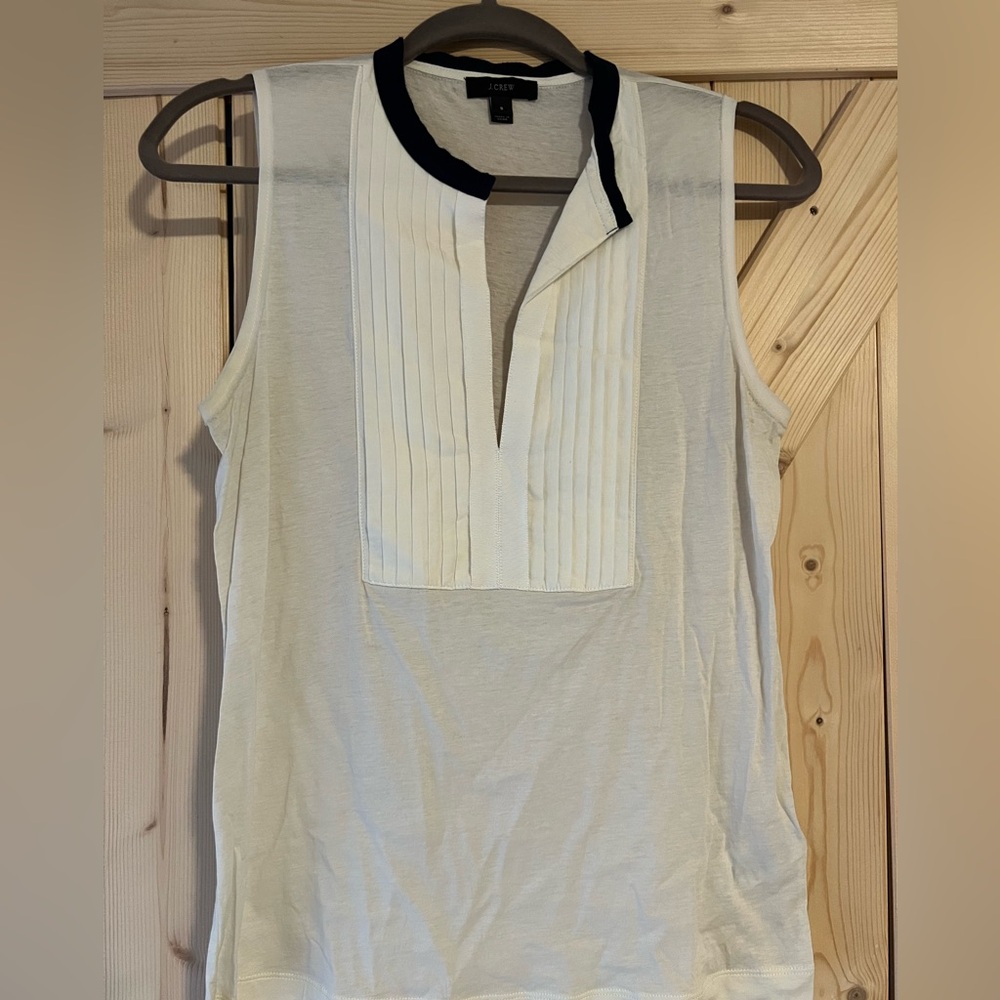 Sleeveless Top
